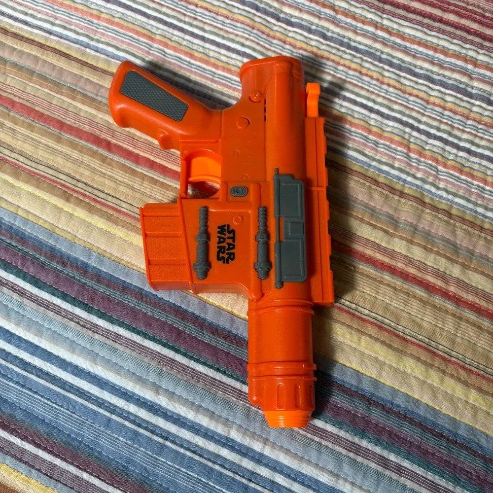 Star Wars Han Solo DL-44 Blaster Hasbro Electronic Toy Orange Grey C-022G